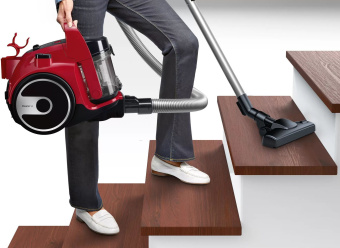 Пылесос Bosch BGC05AAA2 700Вт красный/черный - купить недорого с доставкой в интернет-магазине