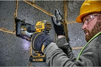 Дрель-шуруповерт DeWalt DCD708D2T-QW 340Вт аккум. патрон:быстрозажимной (кейс в комплекте) - купить недорого с доставкой в интернет-магазине