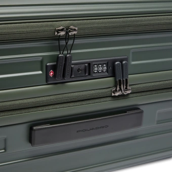 Чемодан Piquadro PQ LIGHT BV7246PQL/VEO2 45x69x30см 100л. 4.28кг. поликарбонат оливковый - купить недорого с доставкой в интернет-магазине