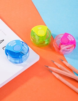 Точилка для карандашей ручная Deli E0554 1 отверстие пластик ассорти европодвес - купить недорого с доставкой в интернет-магазине