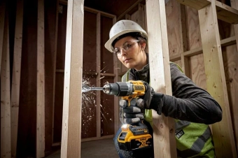Дрель-шуруповерт DeWalt DCD805H2T аккум. патрон:быстрозажимной (кейс в комплекте) - цена, купить или заказать с доставкой в интернет-магазине Дрель-шуруповерт DeWalt DCD805H2T аккум. патрон:быстрозажимной (кейс в комплекте) - купить недорого с доставкой в интернет-магазине