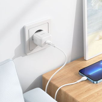 Сетевое зар./устр. Hoco N32 Glory White 30W (PD+QC+AFC) USB-C универсальное белый - купить недорого с доставкой в интернет-магазине