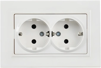 Розетка силов. IEK Brite РСш12-3-БрБ BR-R24-16-K01-F 2розет. двойн. скрыт. зазем. штор. IP20 белый (упак.:1шт) - купить недорого с доставкой в интернет-магазине