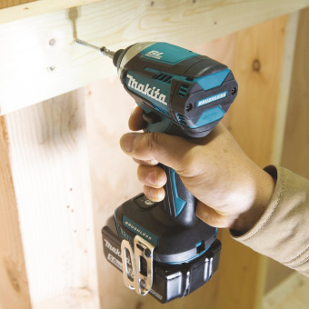 Шуруповерт Makita DTD154Z аккум. патрон:шестигр.1/4" - купить недорого с доставкой в интернет-магазине