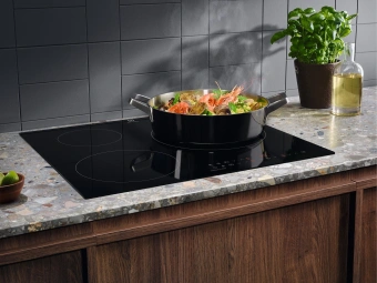 Индукционная варочная поверхность Electrolux LIT60336C черный - купить недорого с доставкой в интернет-магазине