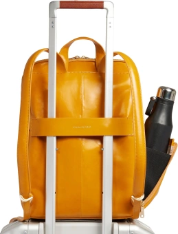 Рюкзак женский Piquadro Blue Square CA6678B2/G горчичный натур.кожа - купить недорого с доставкой в интернет-магазине