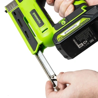 Степлер аккумуляторный Greenworks G24CS10 скобы тип 53: 6-14мм гвозди тип 47: 14мм - купить недорого с доставкой в интернет-магазине