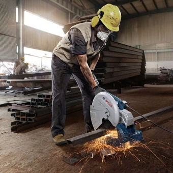 Отрезная пила Bosch GCO 14-24 J 2400Вт 3800об/мин d=355мм - купить недорого с доставкой в интернет-магазине