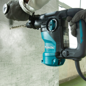 Перфоратор Makita HR3011FCJ патрон:SDS-plus уд.:3.9Дж 1050Вт (кейс в комплекте) - купить недорого с доставкой в интернет-магазине