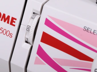 Швейная машина Janome Sew Line 500s белый - купить недорого с доставкой в интернет-магазине