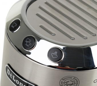 Кофеварка рожковая Delonghi EC685.M 1350Вт серебристый/черный - купить недорого с доставкой в интернет-магазине