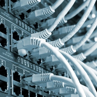 Кабель информационный Rexant 01-0146 кат.5E UTP 4 пары 24AWG PE внешний 305м черный - купить недорого с доставкой в интернет-магазине