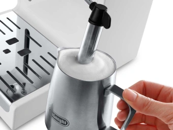 Кофеварка рожковая Delonghi ECP33.21.W 1100Вт белый - купить недорого с доставкой в интернет-магазине