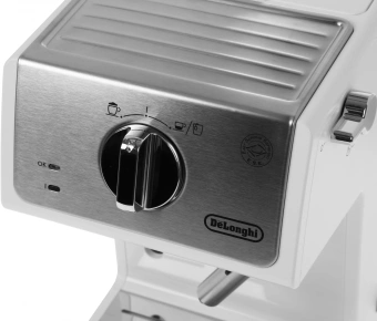 Кофеварка рожковая Delonghi ECP33.21.W 1100Вт белый - купить недорого с доставкой в интернет-магазине