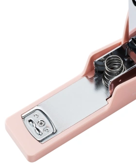 Степлер Deli ENS084 Nusign 24/6 26/6 (20листов) розовый 100скоб коробка - купить недорого с доставкой в интернет-магазине