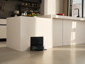 Пылесос-робот Roborock Saros 10Rr refill & drainage 66Вт черный - купить недорого с доставкой в интернет-магазине