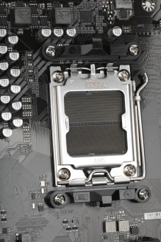 Материнская плата Gigabyte B650M S2H SocketAM5 AMD B650 2xDDR5 mATX AC`97 8ch(7.1) GbLAN RAID+VGA+HDMI+DP - купить недорого с доставкой в интернет-магазине