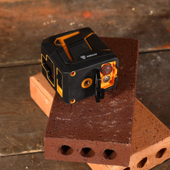 Уровень лазер. Deko DKLL11 2кл.лаз. цв.луч. красный 2луч. (065-0203) - купить недорого с доставкой в интернет-магазине