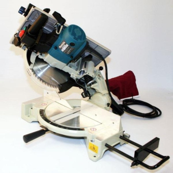 Торцовочная пила Makita LH1040 1650Вт 4600об/мин d=260мм - купить недорого с доставкой в интернет-магазине