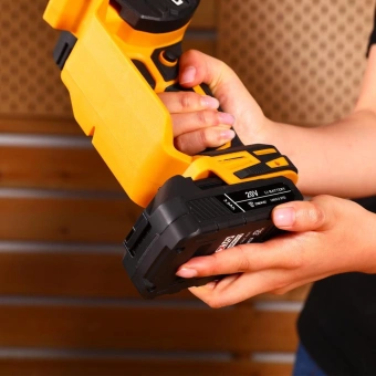 Батарея аккумуляторная Deko UNV3.0 STD 20В 3Ач Li-Ion (063-4493) - купить недорого с доставкой в интернет-магазине