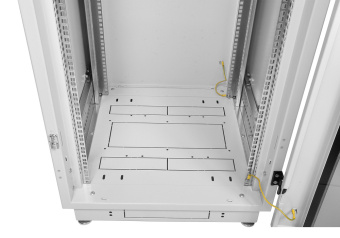 Шкаф коммутационный ЦМО (ШТК-М-33.6.8-4ААА) напольный 33U 600x800мм пер.дв.перфор. задн.дв.стал.лист 2 бок.пан. 450кг белый - купить недорого с доставкой в интернет-магазине