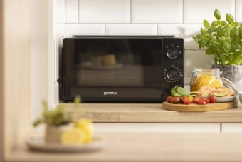 Микроволновая Печь Gorenje MO20CE1B5 20л. 700Вт черный - купить недорого с доставкой в интернет-магазине