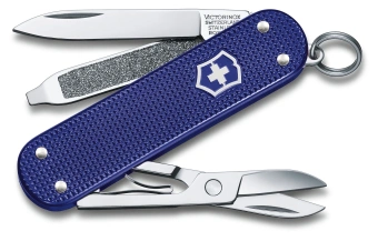 Нож перочинный Victorinox Classic SD Alox Night Dive (0.6221.222G) 58мм 5функц. синий подар.коробка - купить недорого с доставкой в интернет-магазине