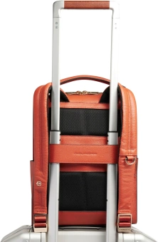 Рюкзак женский Piquadro Patricia CA6771W140/AR коралловый натур.кожа - купить недорого с доставкой в интернет-магазине