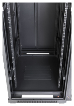 Шкаф коммутационный Lanmaster Business (TWT-CBB-22U-6X10-P1) напольный 22U 600x1000мм пер.дв.перфор. 2 бок.пан. задн.дв.перфор.2-хст. 800кг черный 926мм 65.3кг 1166мм IP20 сталь - купить недорого с доставкой в интернет-магазине