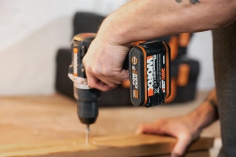 Дрель-шуруповерт Worx WX352 аккум. патрон:быстрозажимной (кейс в комплекте) - купить недорого с доставкой в интернет-магазине