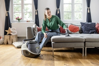 Пароочиститель напольный Karcher SV 7 2200Вт белый/черный - купить недорого с доставкой в интернет-магазине