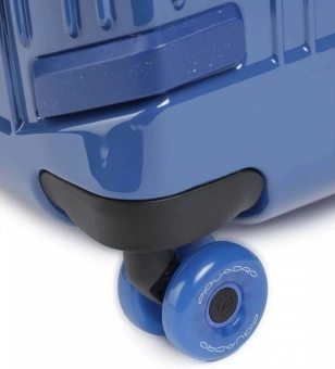 Чемодан Piquadro POP BV5213POP/BLU 37x80x42см поликарбонат/алюм. синий - купить недорого с доставкой в интернет-магазине
