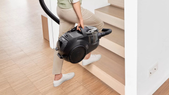Пылесос Bosch Serie 4 BGC21X300 550Вт черный - купить недорого с доставкой в интернет-магазине