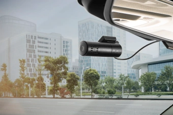 Видеорегистратор Mio MiVue J35 черный 4Mpix 2560x1440 1440p 150гр. GPS SSC3337DE - купить недорого с доставкой в интернет-магазине