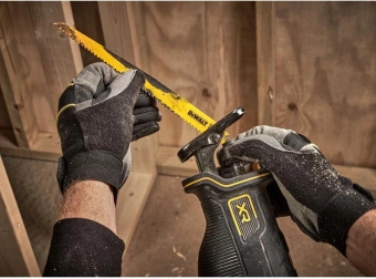 Сабельная пила DeWalt DCS382N-XJ аккум. 3200ход/мин - купить недорого с доставкой в интернет-магазине