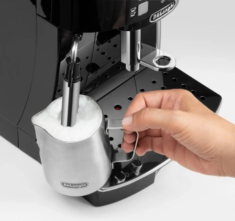 Кофемашина Delonghi Magnifica S ECAM22.110.B 1450Вт черный - купить недорого с доставкой в интернет-магазине