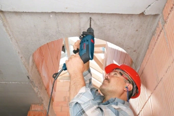 Дрель ударная Bosch GSB 1600 RE 701Вт патрон:быстрозажимной реверс (0601228200) - купить недорого с доставкой в интернет-магазине