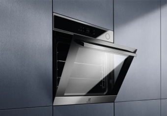 Духовой шкаф Электрический Electrolux EOC8P39WX черный/нержавеющая сталь - купить недорого с доставкой в интернет-магазине