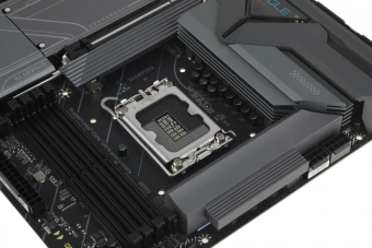 Материнская плата Gigabyte Z890 EAGLE Soc-1851 Intel Z890 4xDDR5 ATX AC`97 8ch(7.1) 2.5Gg RAID+DP - купить недорого с доставкой в интернет-магазине
