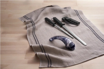 Точилка Victorinox Ceramic для кухонных ножей черный (7.8721.3) - купить недорого с доставкой в интернет-магазине