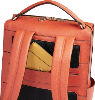 Рюкзак женский Piquadro Patricia CA6772W140/AR коралловый натур.кожа - купить недорого с доставкой в интернет-магазине