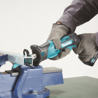 Сабельная пила Makita JR105DWAE аккум. 3300ход/мин ДА - купить недорого с доставкой в интернет-магазине