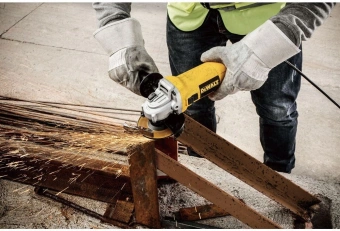 Углошлифовальная машина DeWalt DWE4117-QS 950Вт 12000об/мин рез.шпин.:M14 d=125мм - купить недорого с доставкой в интернет-магазине