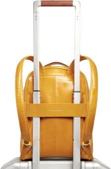 Рюкзак женский Piquadro Blue Square CA6677B2/G горчичный натур.кожа - купить недорого с доставкой в интернет-магазине