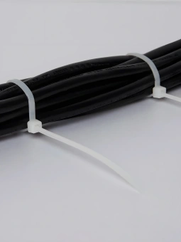 Хомут IEK UHH31-D036-200-100 200x3.6мм (упак:100шт) нейлон белый - купить недорого с доставкой в интернет-магазине