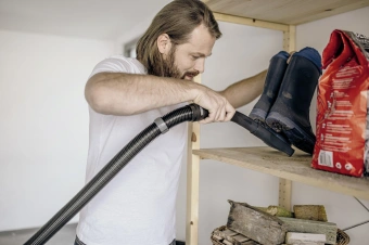 Строительный пылесос Karcher WD 5 V-25/5/22 1100Вт (уборка: сухая/влажная/выдув/сбор воды) желтый - купить недорого с доставкой в интернет-магазине