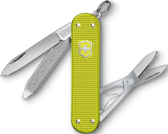 Нож перочинный Victorinox Classic SD Alox (0.6221.L23) 58мм 5функц. желтый подар.коробка - купить недорого с доставкой в интернет-магазине