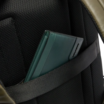 Рюкзак мужской Piquadro Urban CA6384UB00/VEGR хаки/серый натур.кожа - купить недорого с доставкой в интернет-магазине