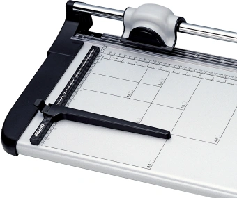 Резак дисковый Kw-Trio 3018 A4/15лист./360мм/автоприжим/защитный экран - купить недорого с доставкой в интернет-магазине