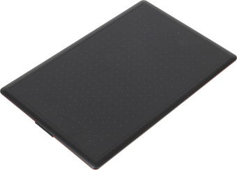 Графический планшет Wacom One by USB черный/красный - купить недорого с доставкой в интернет-магазине